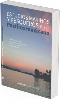 La portada muestra una fotografía de un atardecer o amanecer en la costa del Pacífico mexicano. El cielo se tiñe de azul, rosa y rojo, mientras el mar refleja esos colores en calma. Al fondo se ven siluetas de montañas, y al frente palmeras oscuras que enmarcan la costa. El título del libro aparece en letras blancas y azul oscuro: “Estudios marinos y pesqueros en el Pacífico mexicano”. Los autores coordinadores son Alfredo Pérez Morales, Marco Antonio Galicia Pérez y Aramis Olivos Ortiz. En la parte inferior está el nombre de la Universidad de Colima.